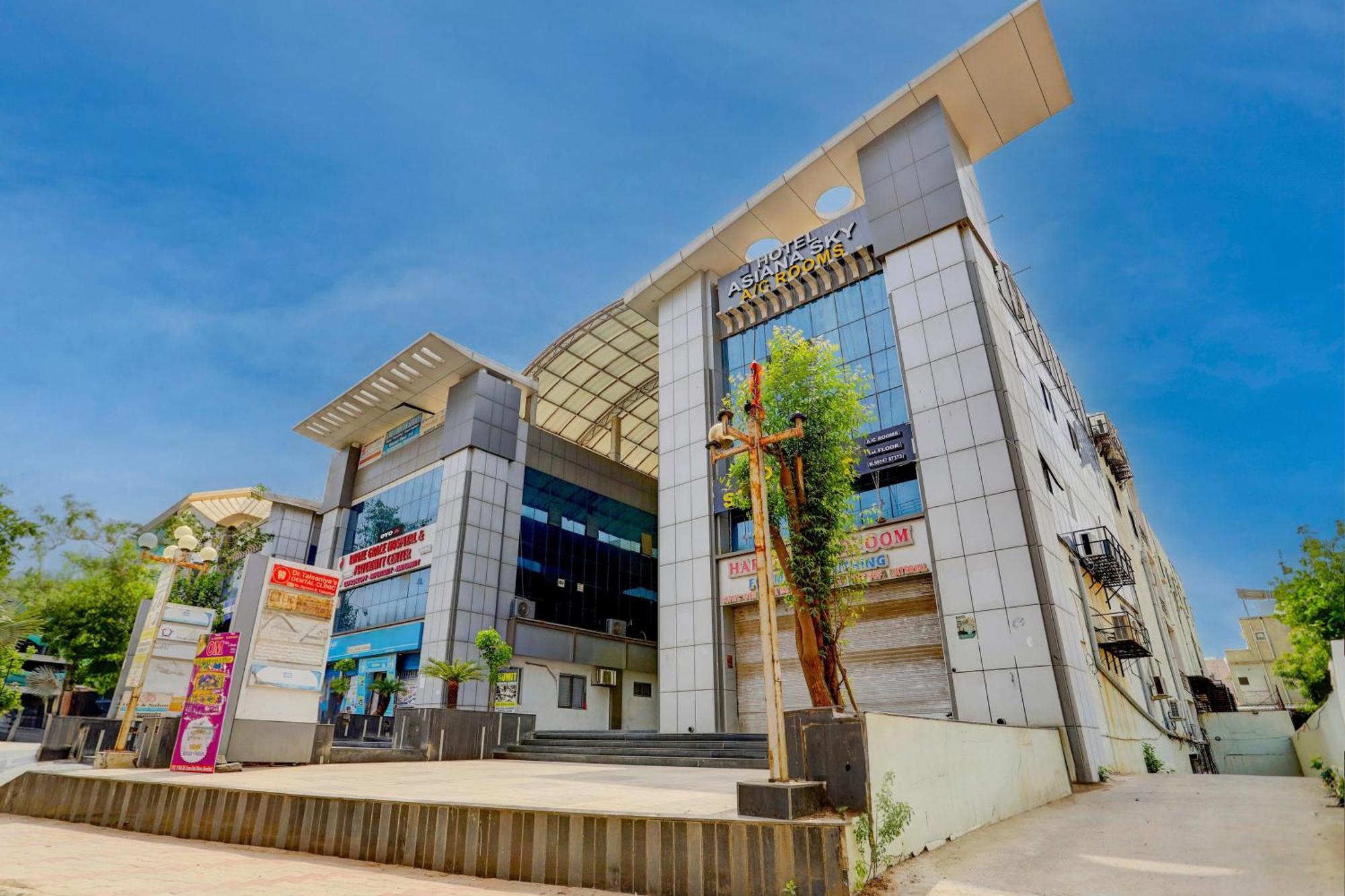 Hotel O Sun Light อาเมดาบัด ภายนอก รูปภาพ